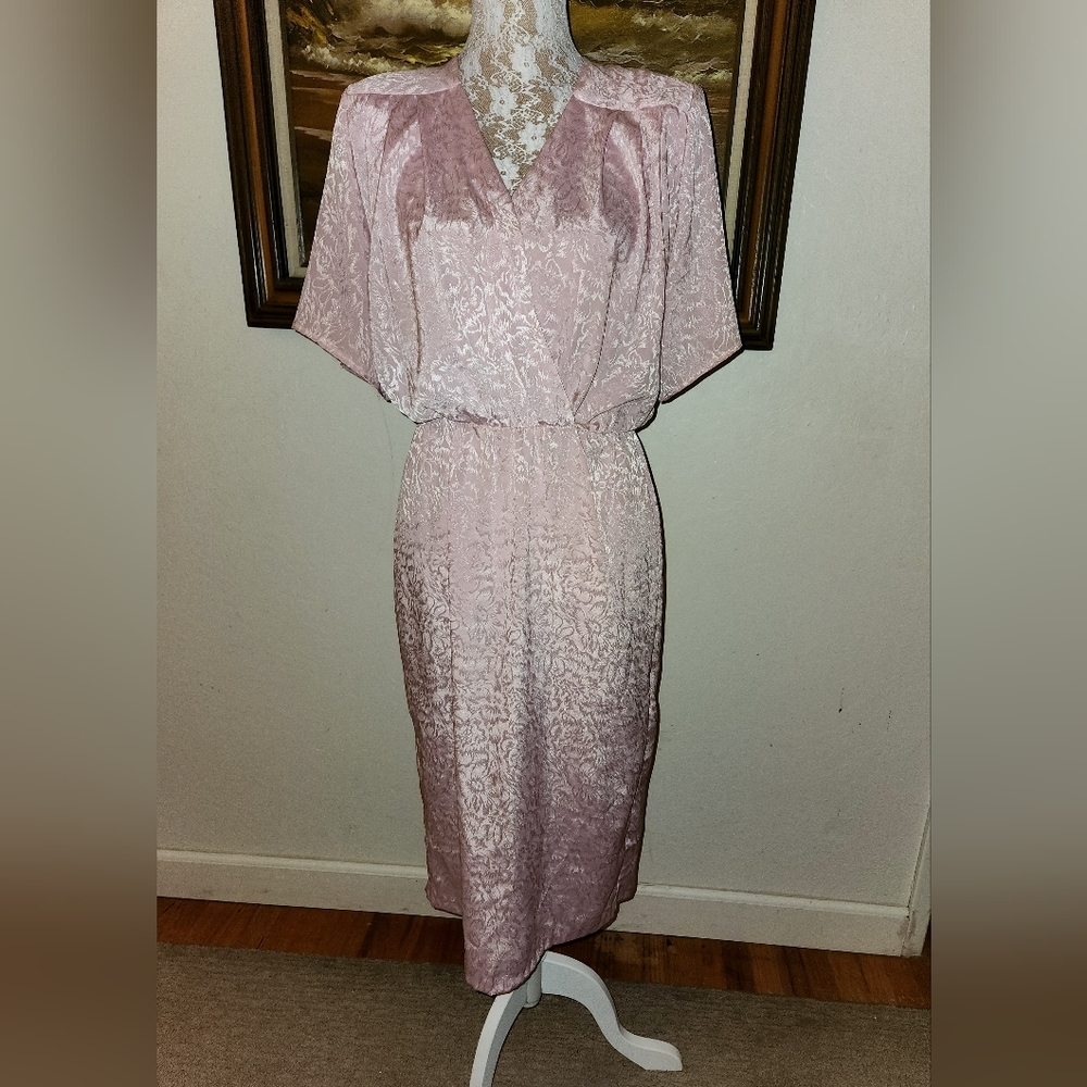 Vintage 1980s Pink Shortsleeve Back Cut Out Satin Dress